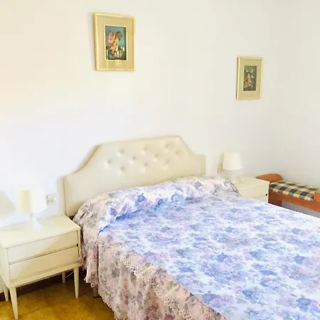 Pueblo Pinos דירה