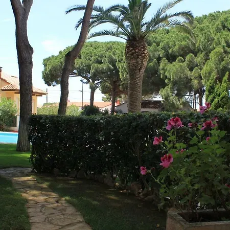 Pueblo Pinos דירה L' Escala