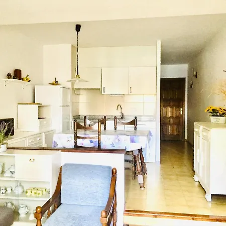 Pueblo Pinos L' Escala